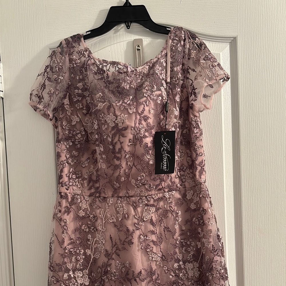 La Femme Floral Beaded Evening Dress With Sheer Cap Sleeves, So Beautiful - Picture 5 of 12